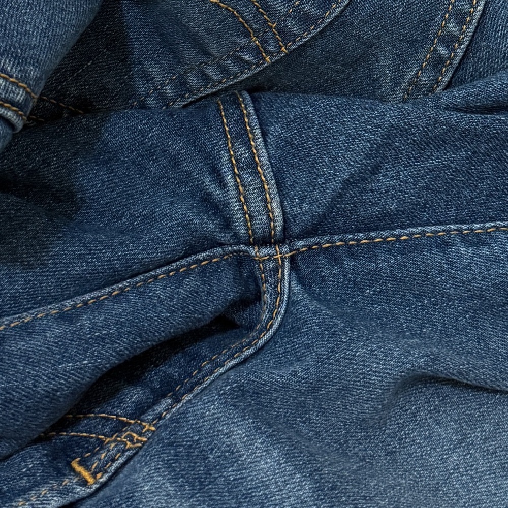 LEVI’S Wedgie Straight - Picture 7 of 8
